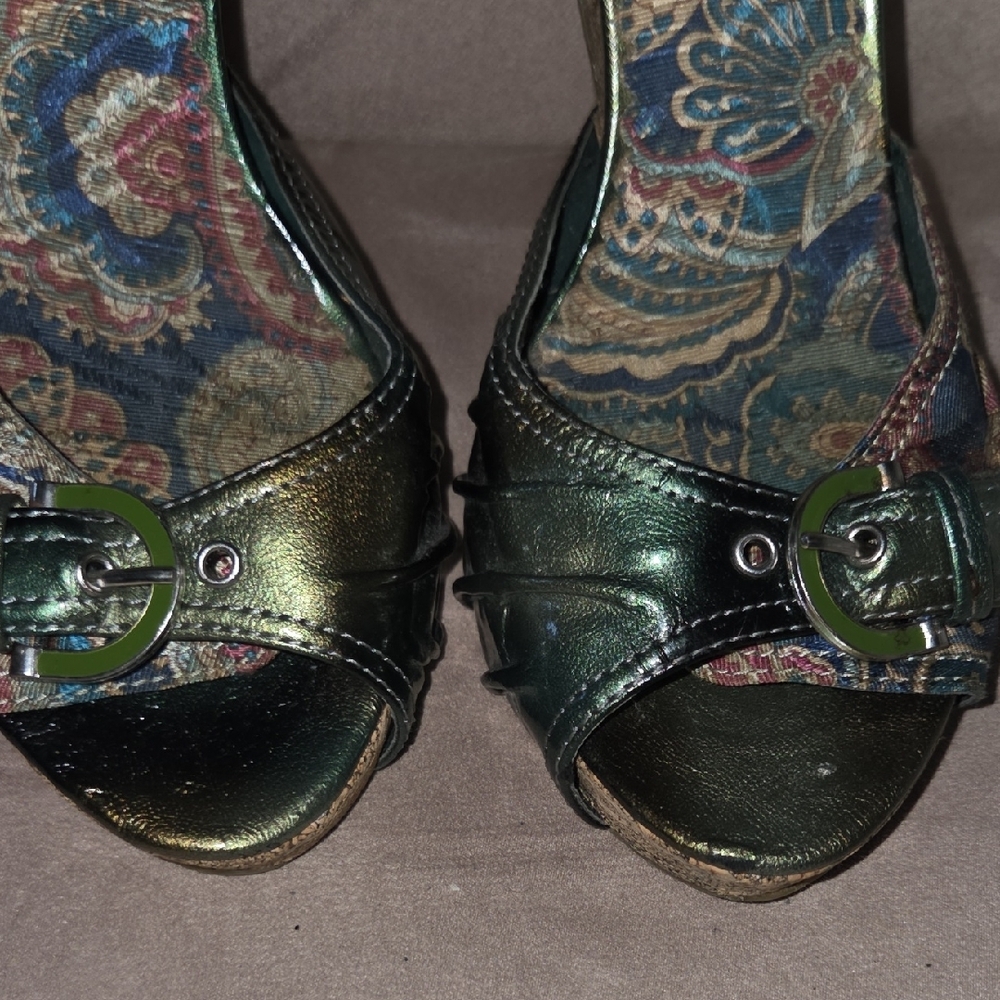 Not Rated Paisley Heels in Green and Brown - Picture 10 of 15